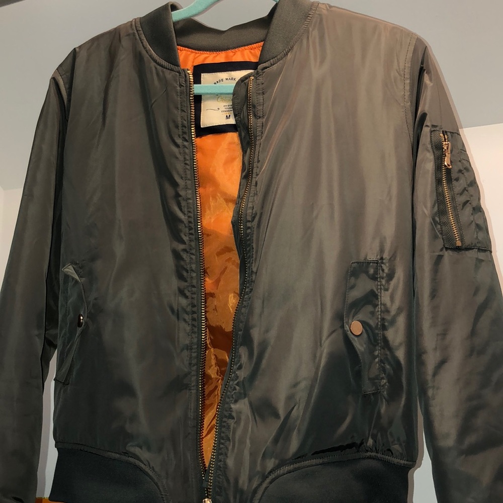 Bomber jacket - Picture 3 of 3
